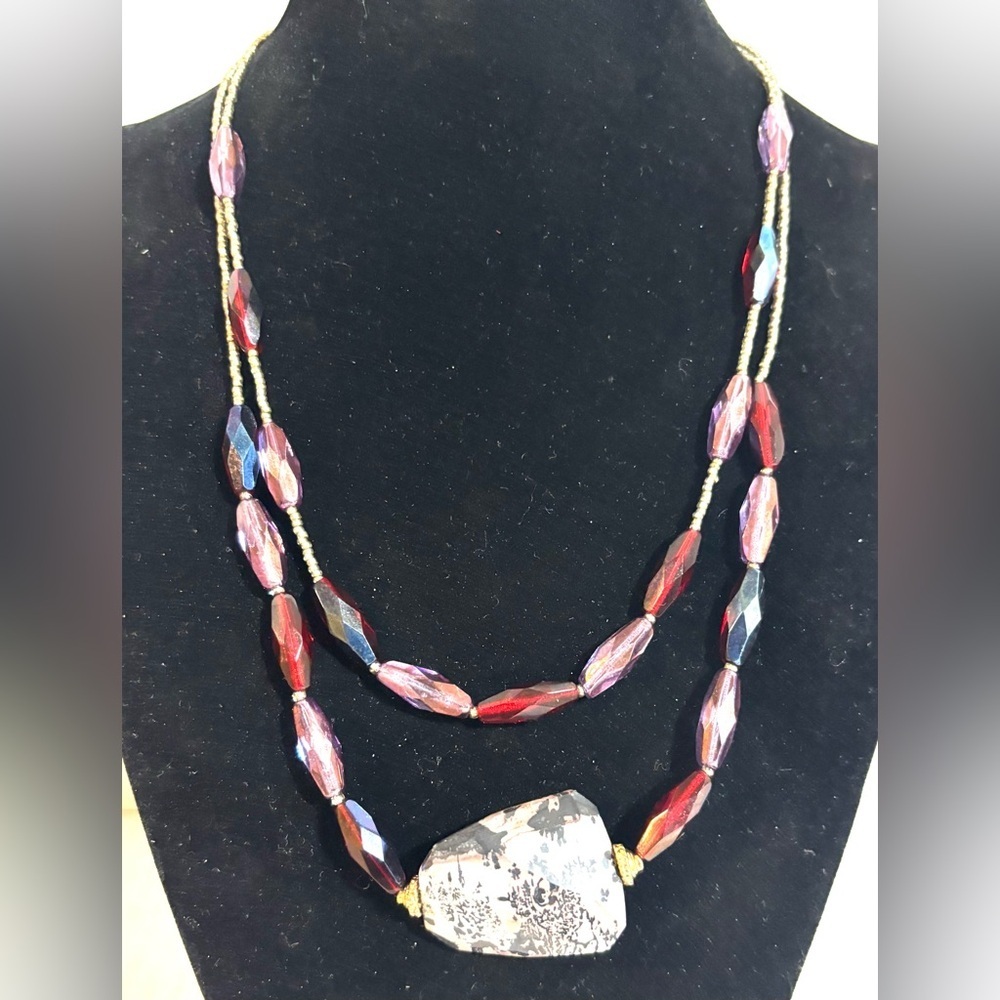 Double-Strand Beaded Necklace with Red and Pink Faceted Beads